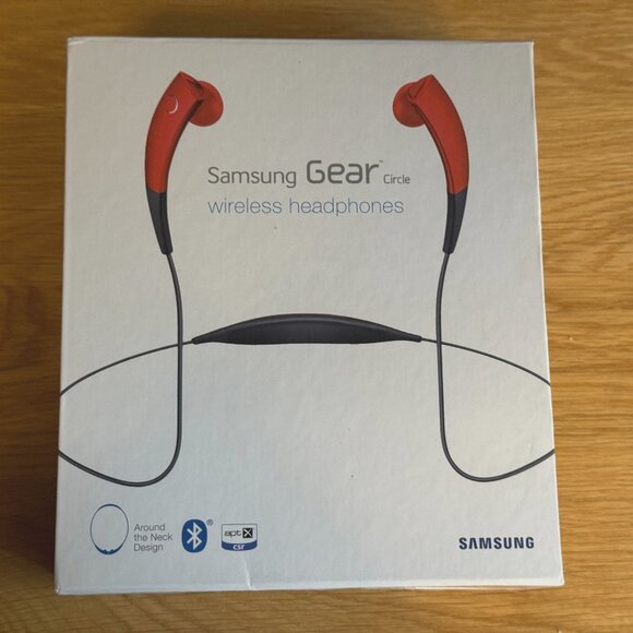 Samsung Gear Circle Wireless Headphones, Around the Neck Design, Red - Picture 14 of 16
